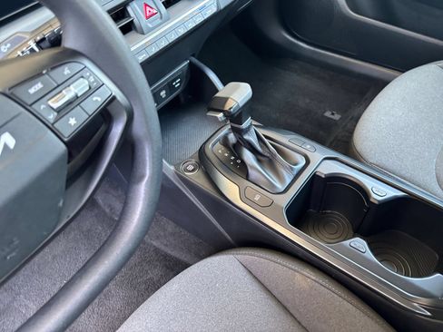 Used 2025 Kia K4 FWD image 37