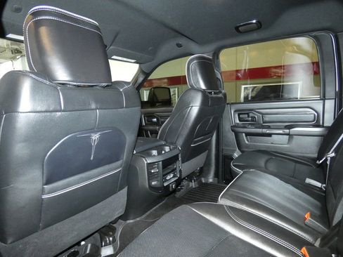 Used 2024 RAM 2500 Limited image 28