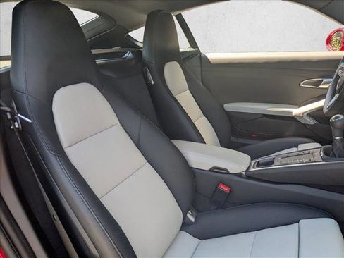 Used 2025 Porsche 718 Cayman S image 29
