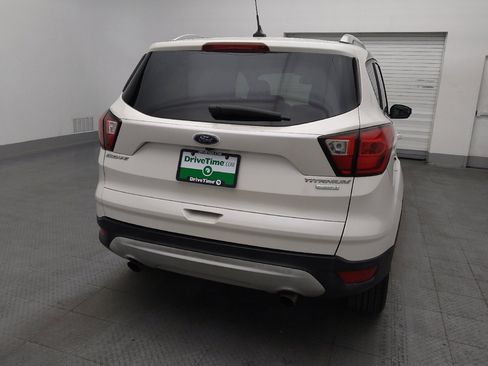 Used 2019 Ford Escape Titanium image 7