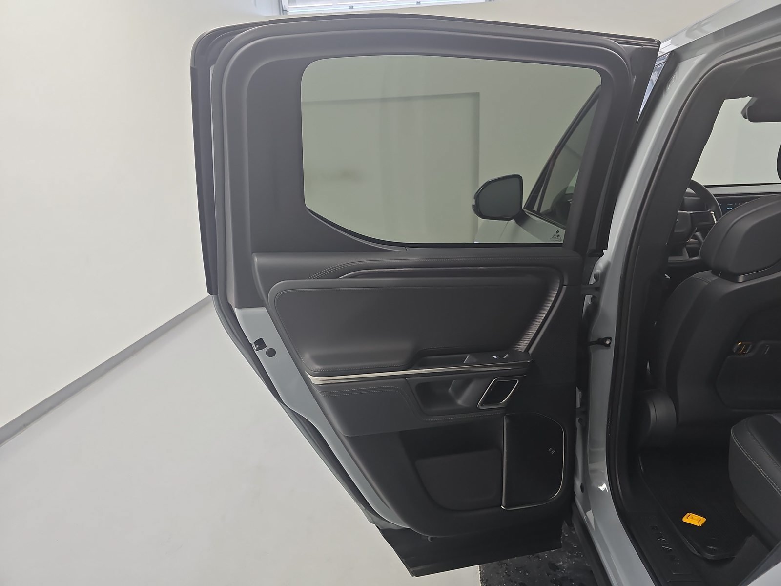 Used 2023 Rivian R1T Adventure Quad AWD/4WD image 17