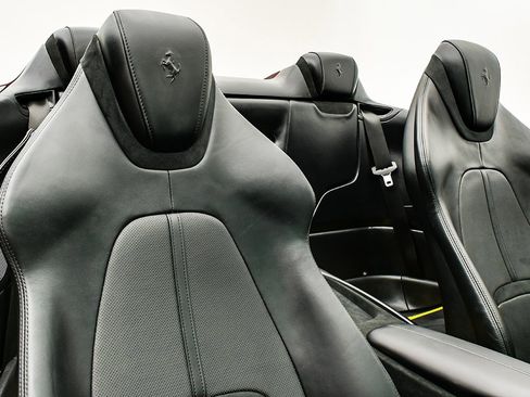 Certified 2024 Ferrari Roma Spider image 20