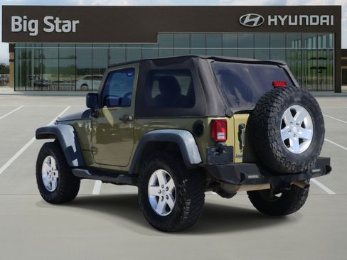 Used 2013 Jeep Wrangler Sport image 3