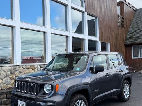 Used 2019 Jeep Renegade Sport image 26