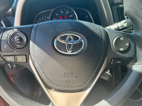 Used 2015 Toyota RAV4 XLE AWD/4WD image 18
