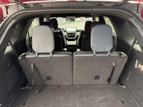 Used 2025 Ford Explorer ST-Line AWD/4WD image 10