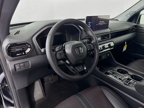 New 2026 Honda Pilot Black Edition image 9
