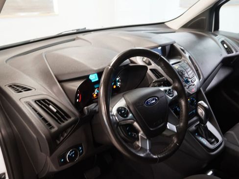 Used 2016 Ford Transit Connect XLT FWD image 6