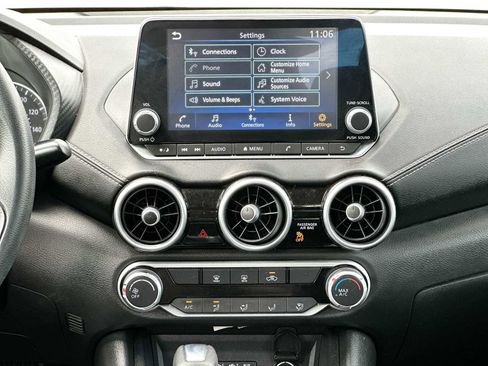 Used 2024 Nissan Sentra SV image 26