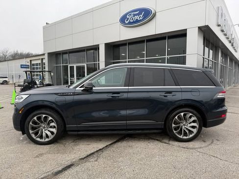 Used 2022 Lincoln Aviator Grand Touring w/ Equipment Group 301A AWD/4WD image 4