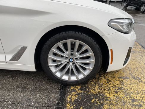 Used 2022 BMW 530i xDrive w/ Convenience Package AWD/4WD image 11