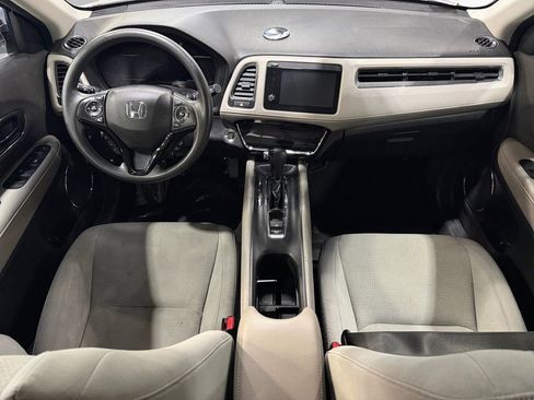 Used 2021 Honda HR-V EX image 37