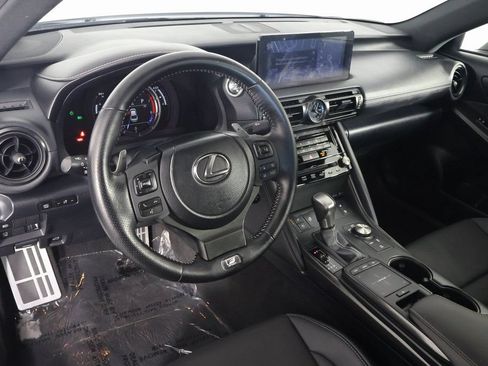 Used 2025 Lexus IS 350 F Sport w/ Navigation Package RWD image 6