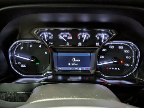 Used 2021 GMC Sierra 3500 SLT w/ SLT Convenience Package image 25