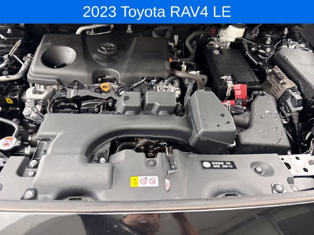 Used 2023 Toyota RAV4 LE AWD/4WD image 21