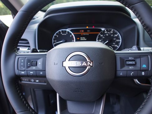 Used 2026 Nissan Rogue SV FWD image 19