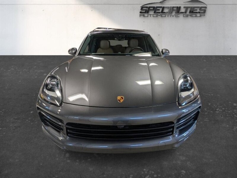 Used 2023 Porsche Cayenne w/ Premium Package AWD/4WD image 6