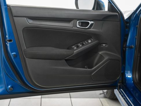 Used 2023 Honda Civic LX image 32