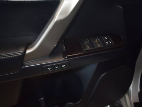 Used 2014 Lexus GX 460 AWD/4WD image 25