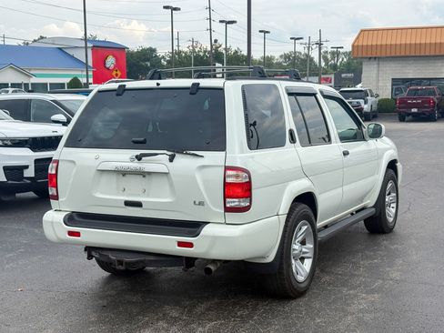 Used 2003 Nissan Pathfinder LE AWD/4WD image 8