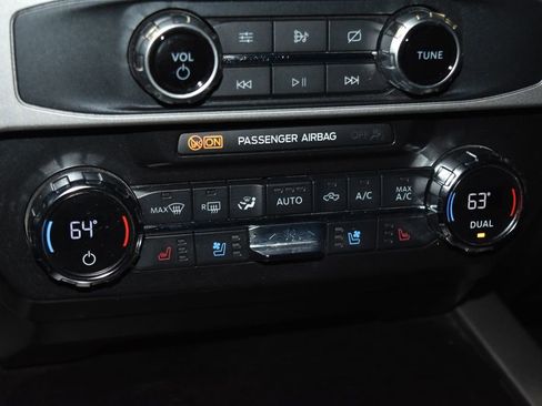 Used 2022 Ford F250 Lariat w/ Lariat Ultimate Package image 43