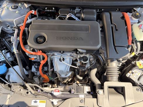 Certified 2025 Honda Accord Sport image 31