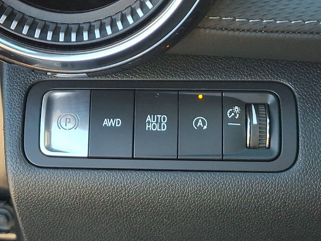 Used 2026 Chevrolet Equinox LT AWD/4WD image 9