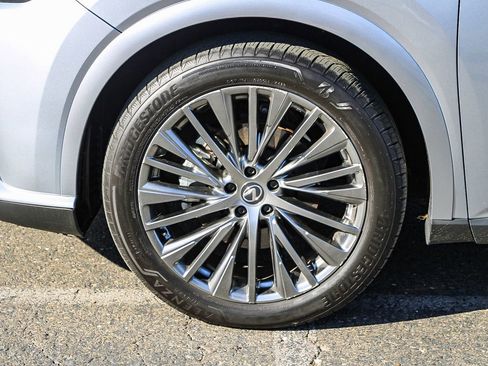 Used 2024 Lexus RX 450h 450h+ Luxury w/ Convenience Package image 9