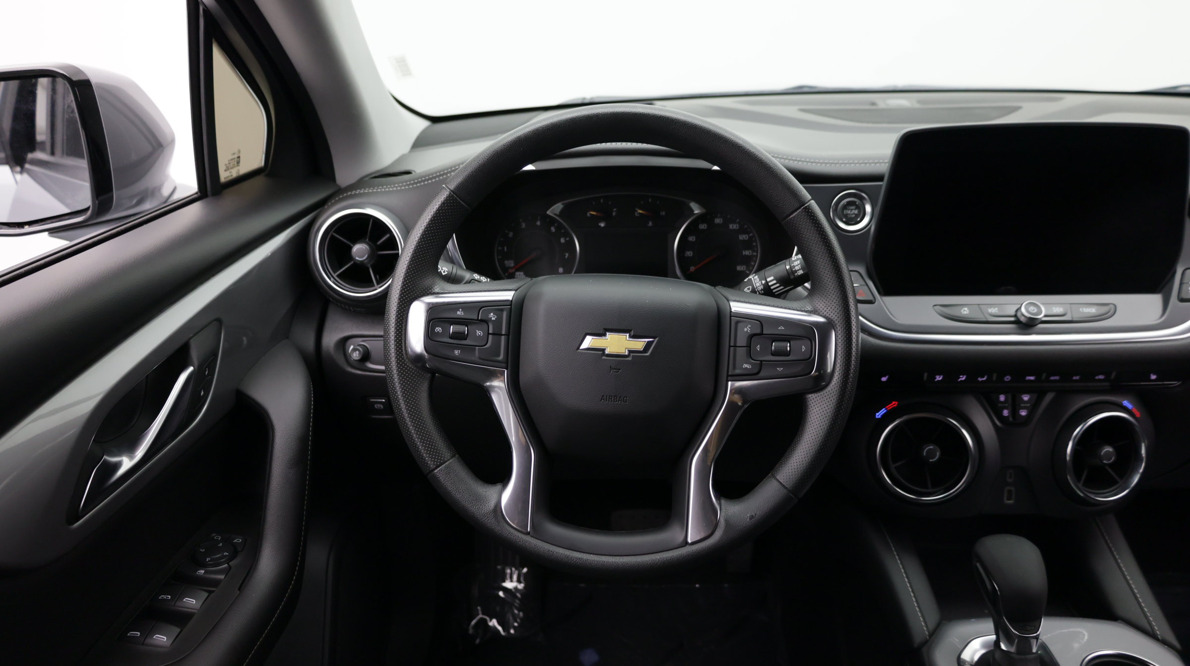Used 2025 Chevrolet Blazer LT FWD image 30