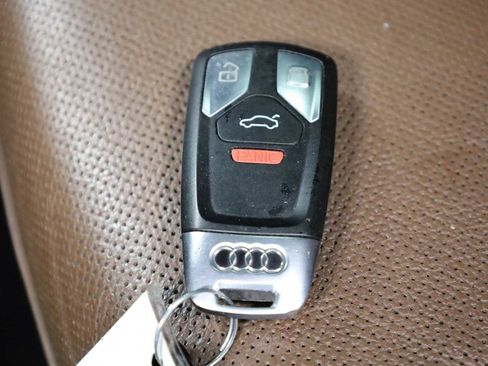 Used 2017 Audi Q7 3.0T Prestige AWD/4WD image 41