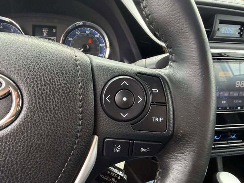 Used 2017 Toyota Corolla SE w/ Carpet Mat Package (TMS) image 30