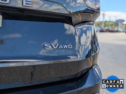 Used 2024 Nissan Rogue SV AWD/4WD image 12