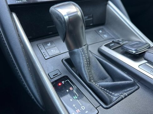 Used 2017 Lexus IS 200t w/ Navigation System Package image 18