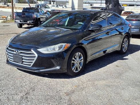 Used 2018 Hyundai Elantra SEL FWD image 3