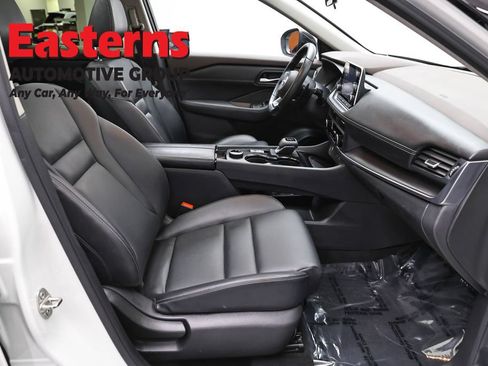 Used 2023 Nissan Rogue SV w/ SV Premium B Package AWD/4WD image 25