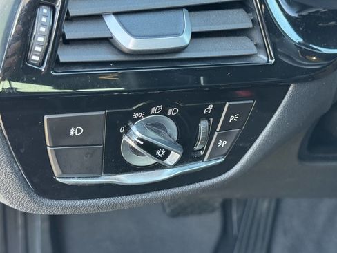 Used 2018 BMW 530e w/ Premium Package 2 image 29