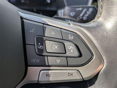 Used 2024 Volkswagen Atlas Cross Sport SEL Premium R-Line image 19