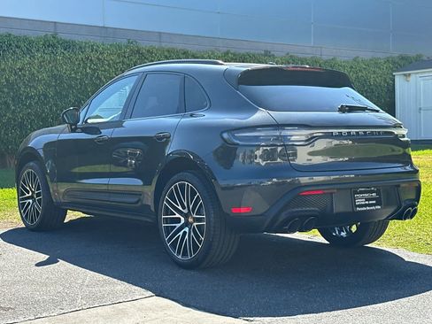 Used 2026 Porsche Macan AWD/4WD image 3
