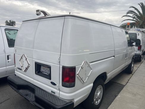Used 2010 Ford E-150 and Econoline 150 image 5