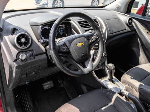 Used 2015 Chevrolet Trax LT FWD image 8