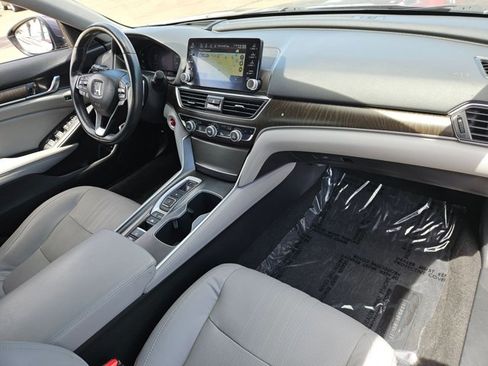 Used 2018 Honda Accord Touring image 27