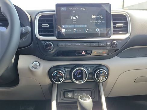 New 2026 Hyundai Venue SEL FWD image 15