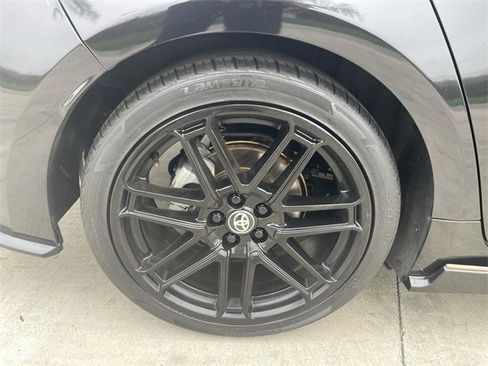 Used 2021 Toyota Corolla SE image 32