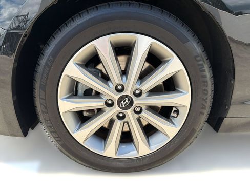 Used 2017 Hyundai Sonata Limited w/ Ultimate Package 04 FWD image 12