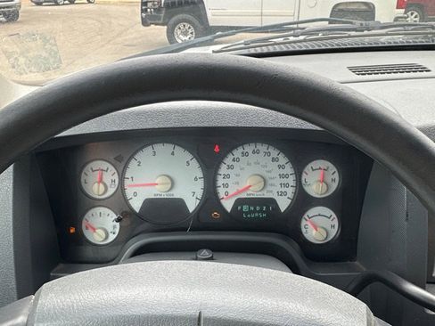 Used 2007 Dodge Ram 1500 Truck SLT image 13