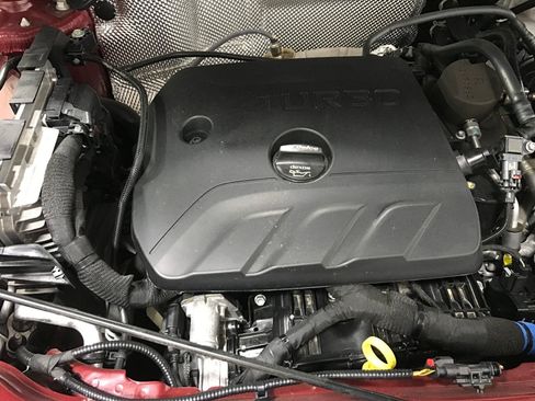 Used 2024 Buick Encore GX Avenir AWD/4WD image 30