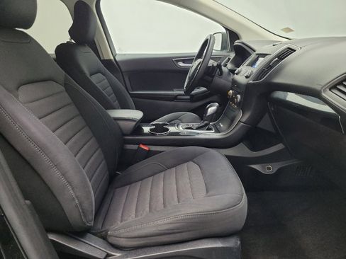 Used 2016 Ford Edge SE image 21