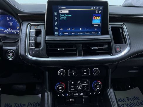 Used 2022 Chevrolet Suburban Premier AWD/4WD image 21