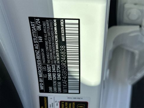 Certified 2025 Mercedes-Benz C 300 Sedan image 34