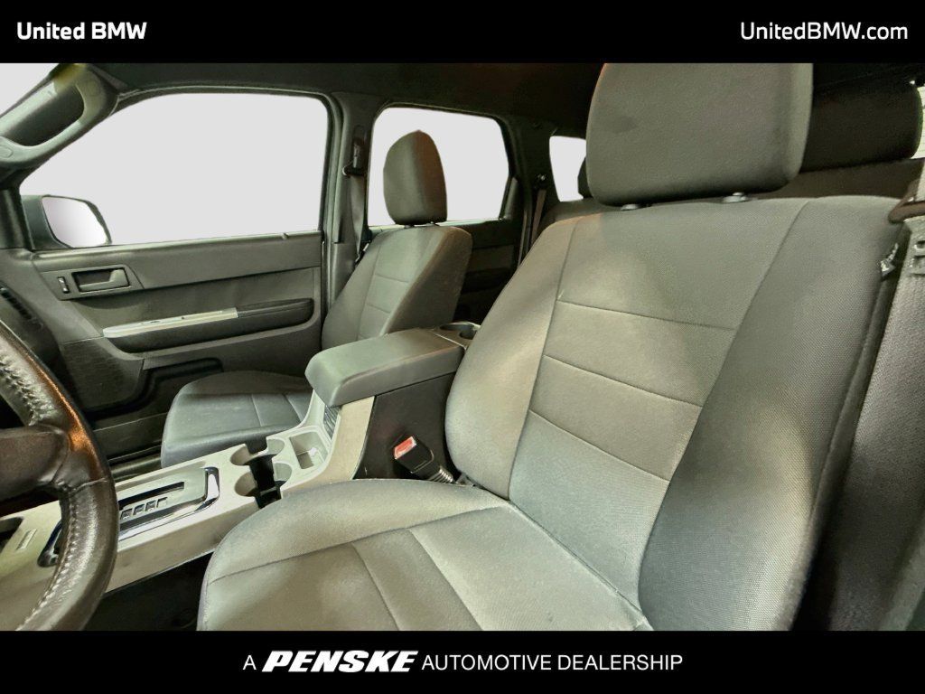 Used 2011 Ford Escape XLT w/ Cargo Pkg FWD image 12